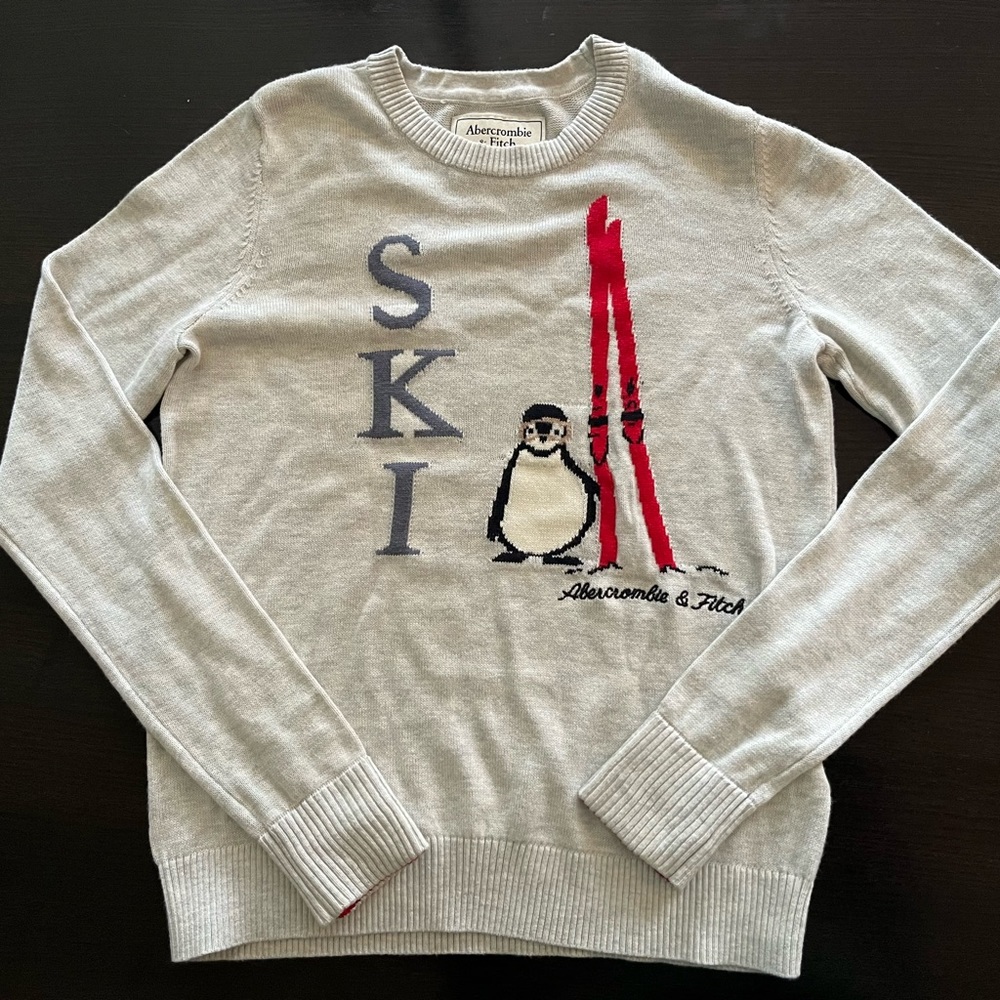 Abercrombie & Fitch Penquin Ski Crew
Neck Sweater Gray Size Small Womens.
